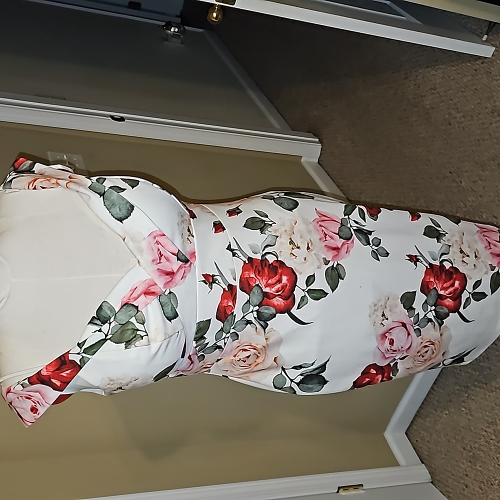 Floral body con dress size 16